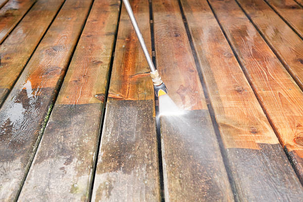 Why Choose Our Certified Pressure Washing Experts for Your Project Needs in Glassmanor, MD?